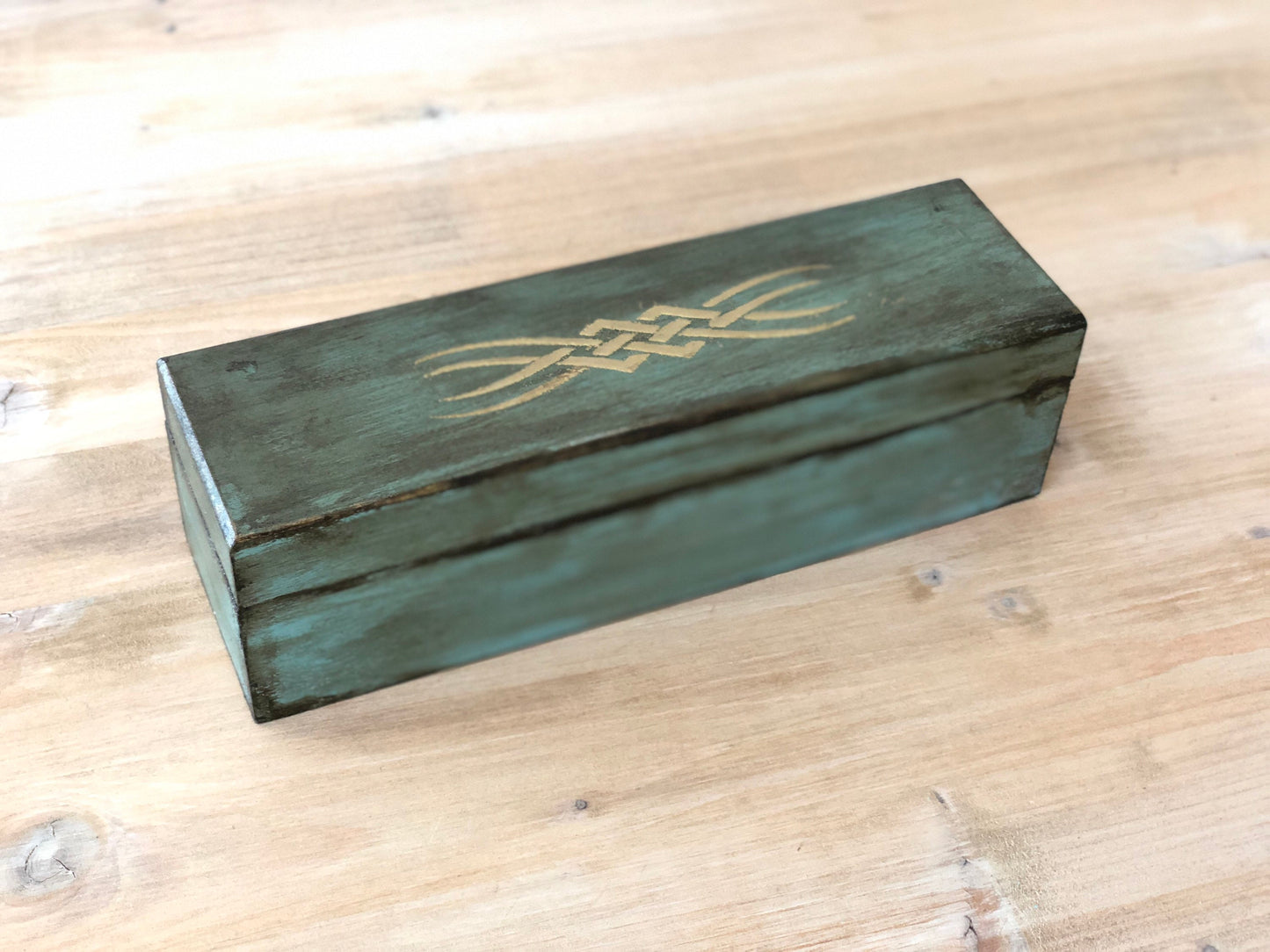 Small Wooden Dice Storage Box, Celtic Knot Symbol Decorative Jewel Box, Trinket Case Memory Box, Elegant Pencil Case, RPG Table top Gift