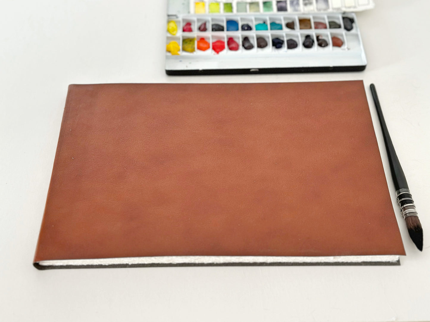 Large Pl Leather Sketchbook with 140lb Cotton Watercolor Paper in Land –