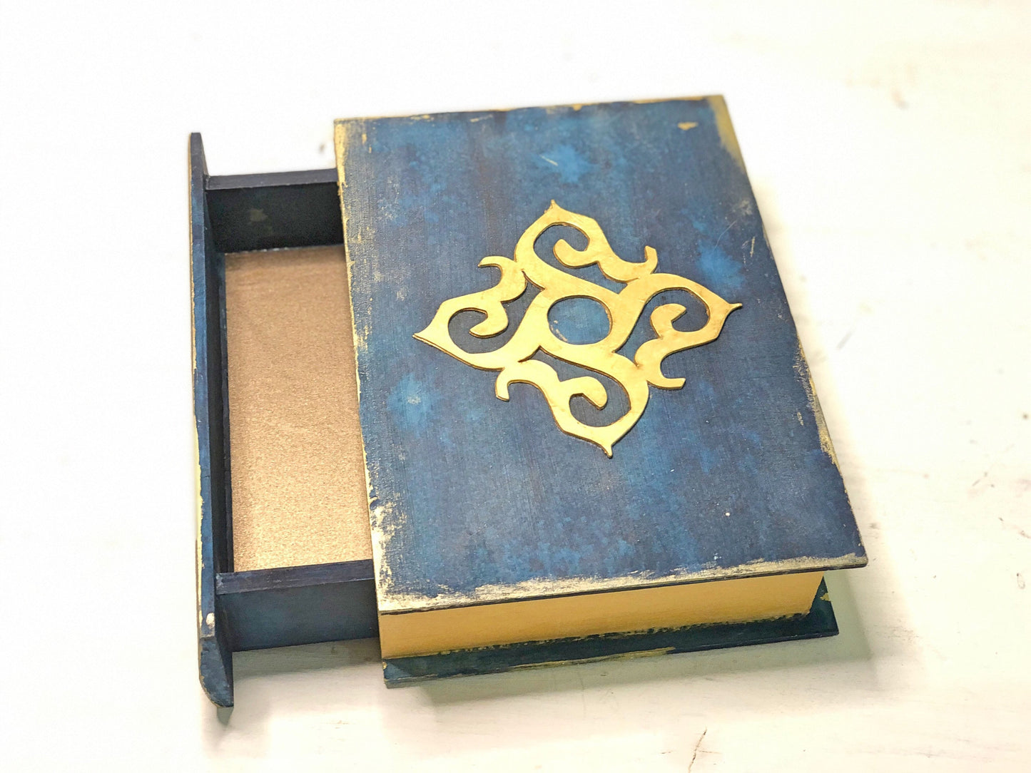 Spellbox with Eternity Magic Symbol, Fantasy Book Box with Secret Spine Drawer, Gift for Fantasy and Witchcraft Lovers, Dice Box